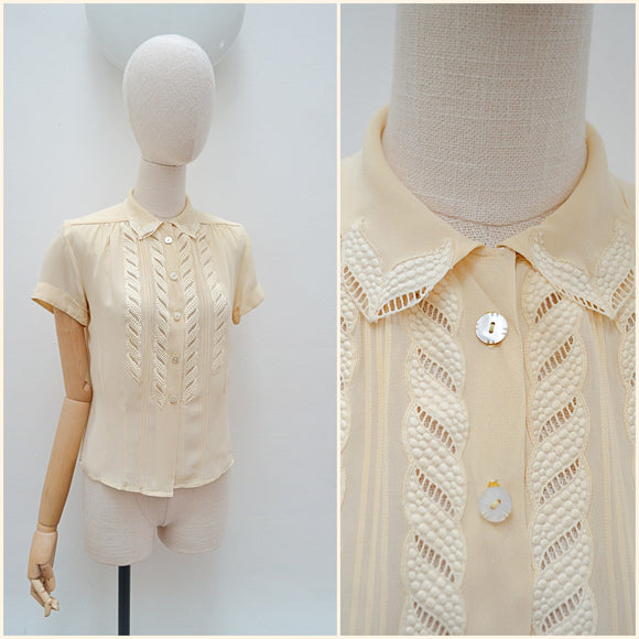 1940s Embroidered openwork crepe blouse - Small