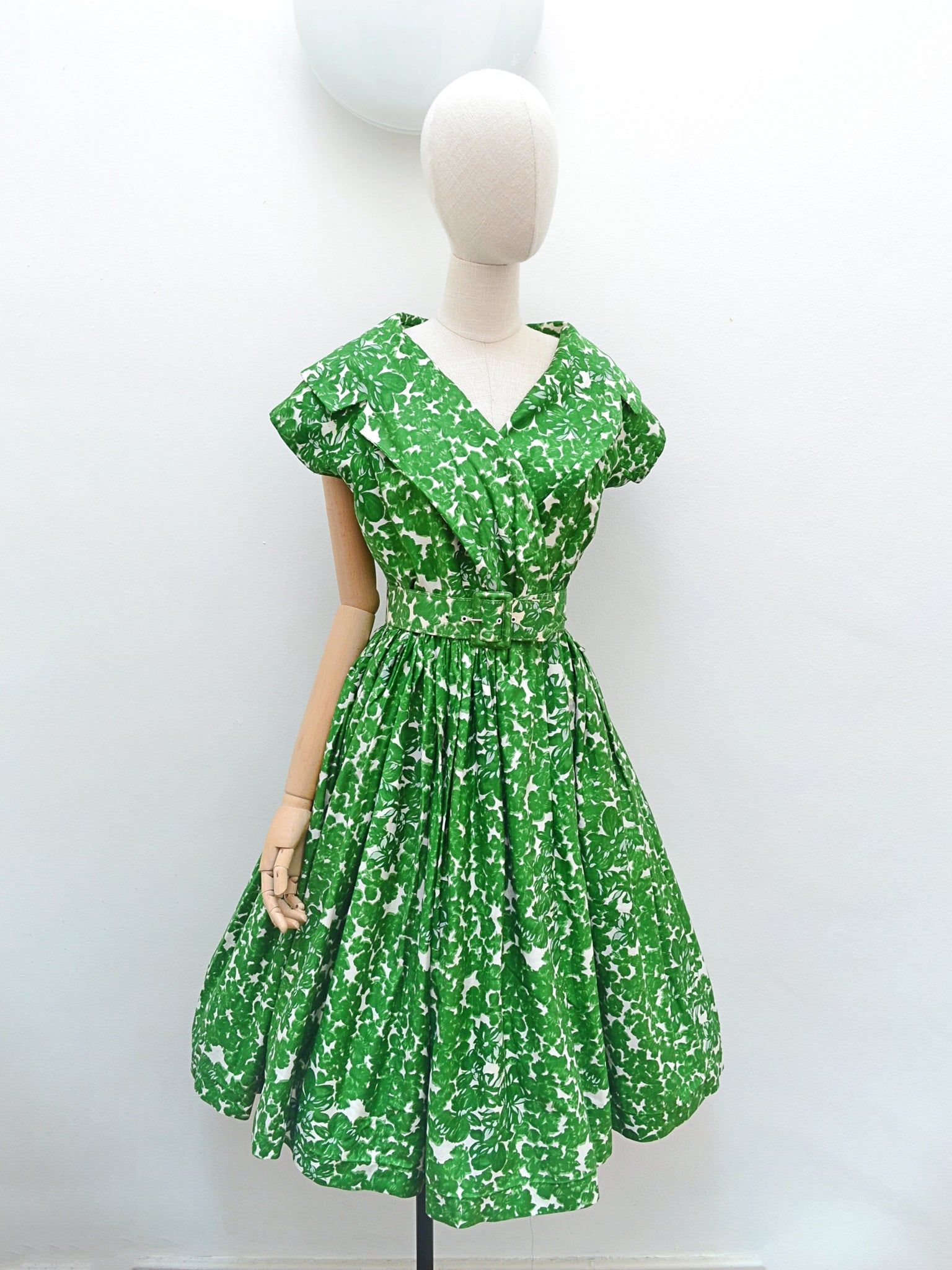 1950s Portrait collar green floral dress - S Vera Mode Vintage 1950s Portrait collar green floral dress - S Vera Mode Vintage