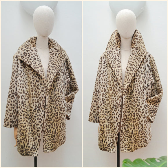 1960s Wide collar leopard print coat - Large