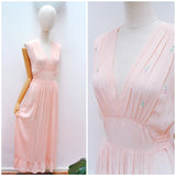 1940s Rayon embroidered nightgown - Small