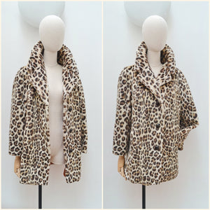 1960s Leopard print faux fur coat - Large