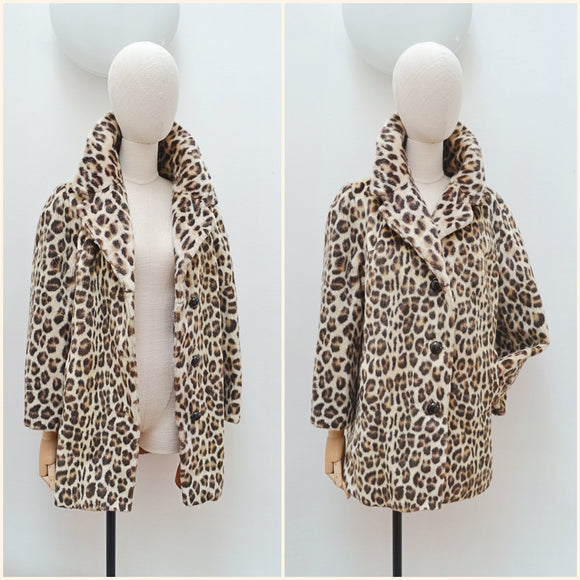 1960s Leopard print faux fur coat - Large