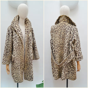 1950s Leopard print swing back coat - Medium