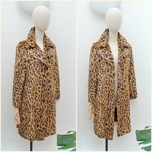 1970s Velveteen leopard print coat - Medium