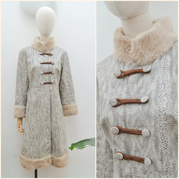 1960s 70s Snakeskin print vinyl raincoat - Small