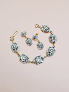 1950s Moulded floral white bracelet & earring set