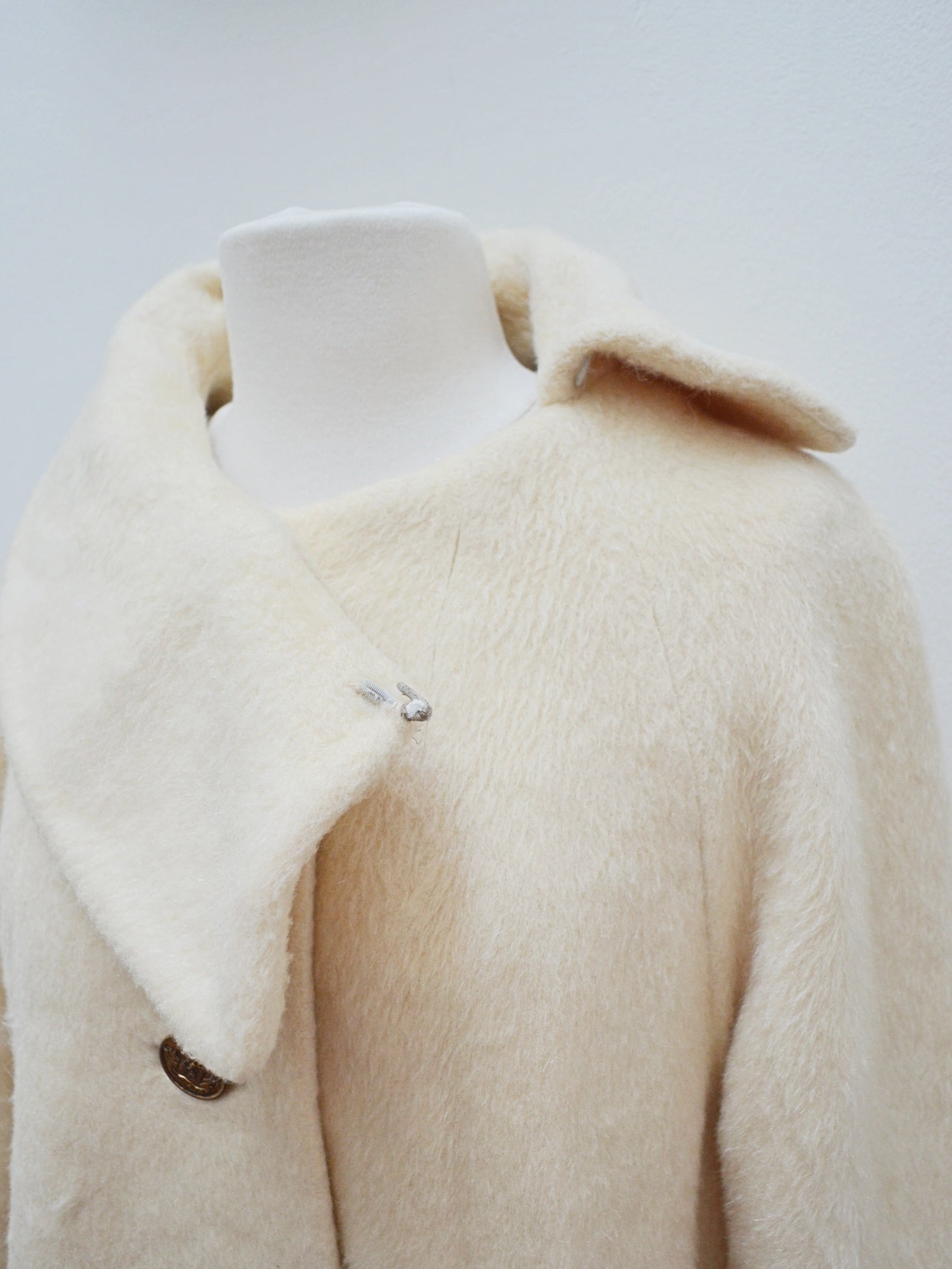 Vintage 80s Wool Mohair Coat Jacket 10 on sale Cream Lined Buttons Pockets Round Neck