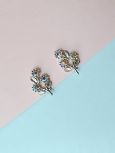 1950s Aurora Borealis rhinestone flower earrings